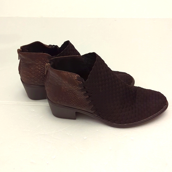 Steven by Steve Madden booties - Picture 3 of 6